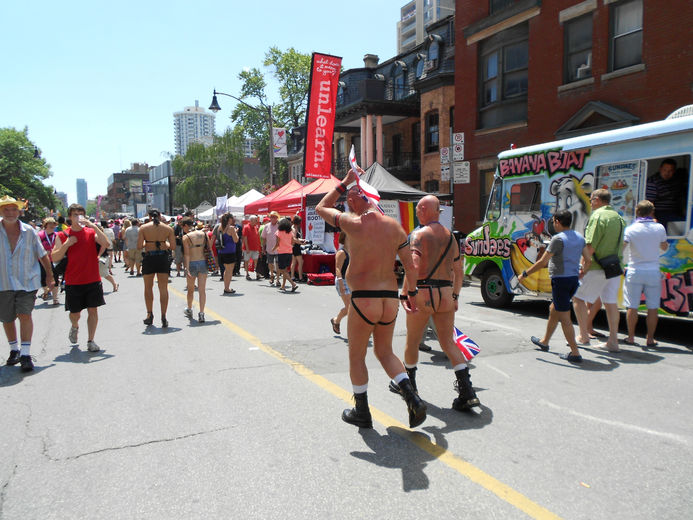 Торонто Канада Гей Парад (Pride Parade)