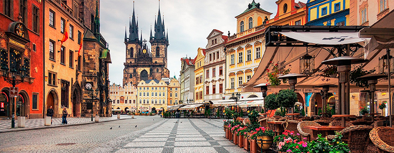 Путешествие в Прагу самостоятельно: дешевые авиабилеты, экскурсии